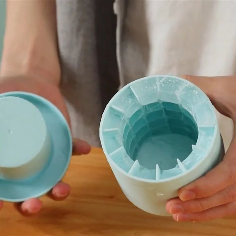 🧊Mini Round Ice Cube Maker & Storage Box🧊❄️